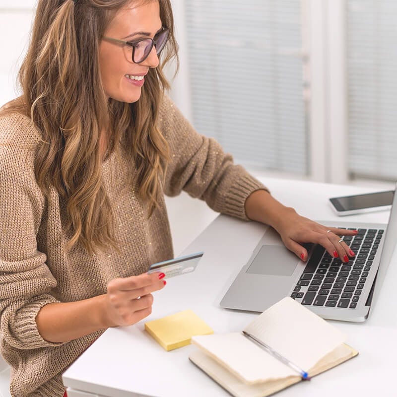 Turn Facebook Fans into Moolah-spending Customers? Yep, It Can Be Done.